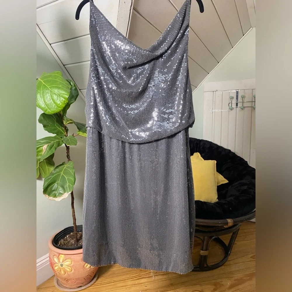 Robert Rodriguez Gunmetal Gray Sequin Silk Open Back Mini Dress Size 6 - Picture 12 of 12